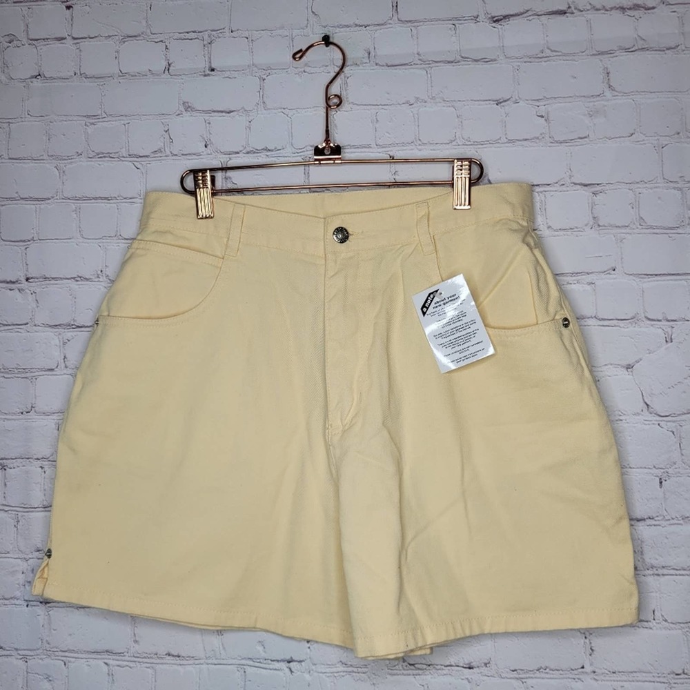 FORENZA Yellow High-Rise Vintage Shorts Sz 14
